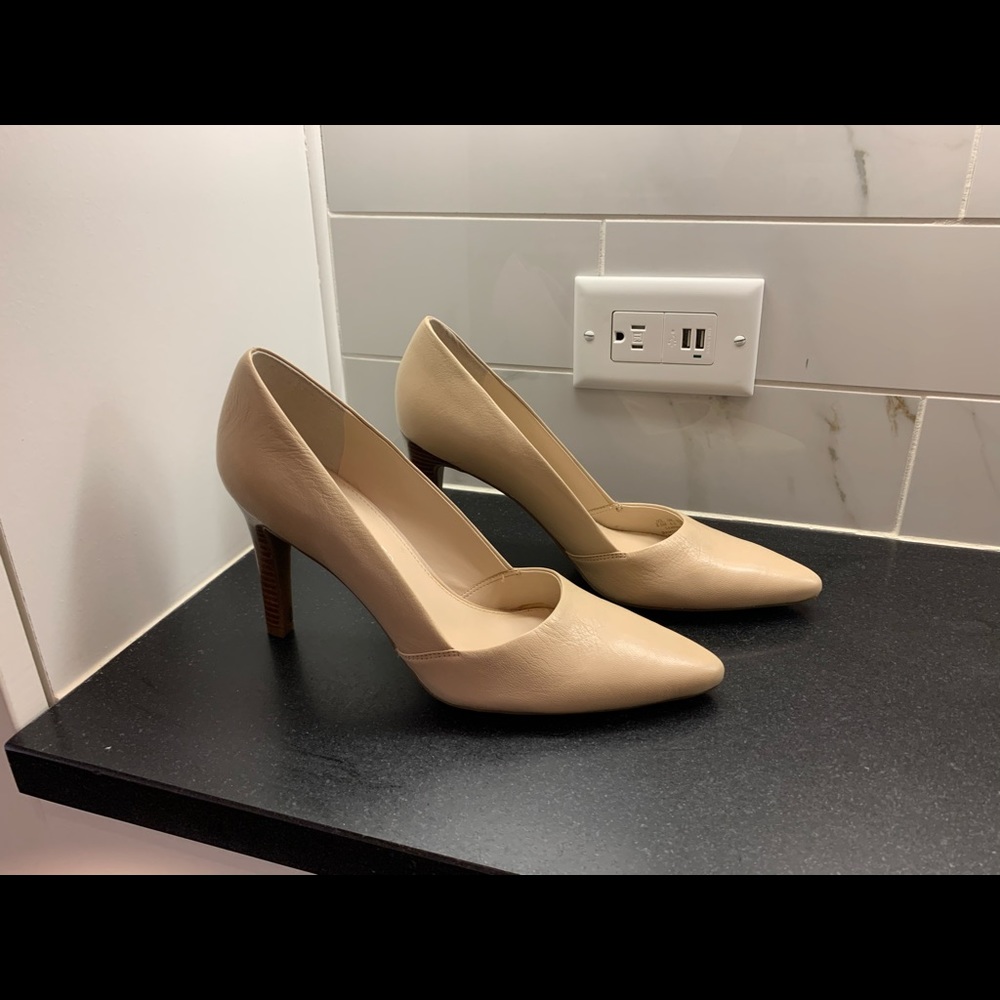 Franco Sarto heels. Never worn size 8